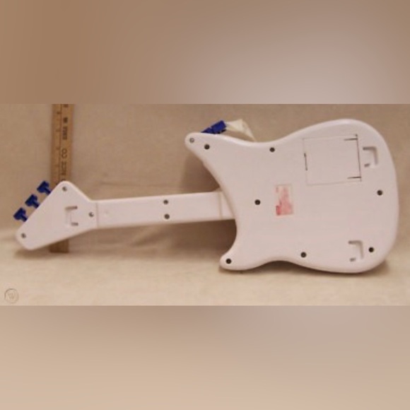 1992 PLAYSKOOL Little Strummer Electric Guitar - Picture 2 of 4